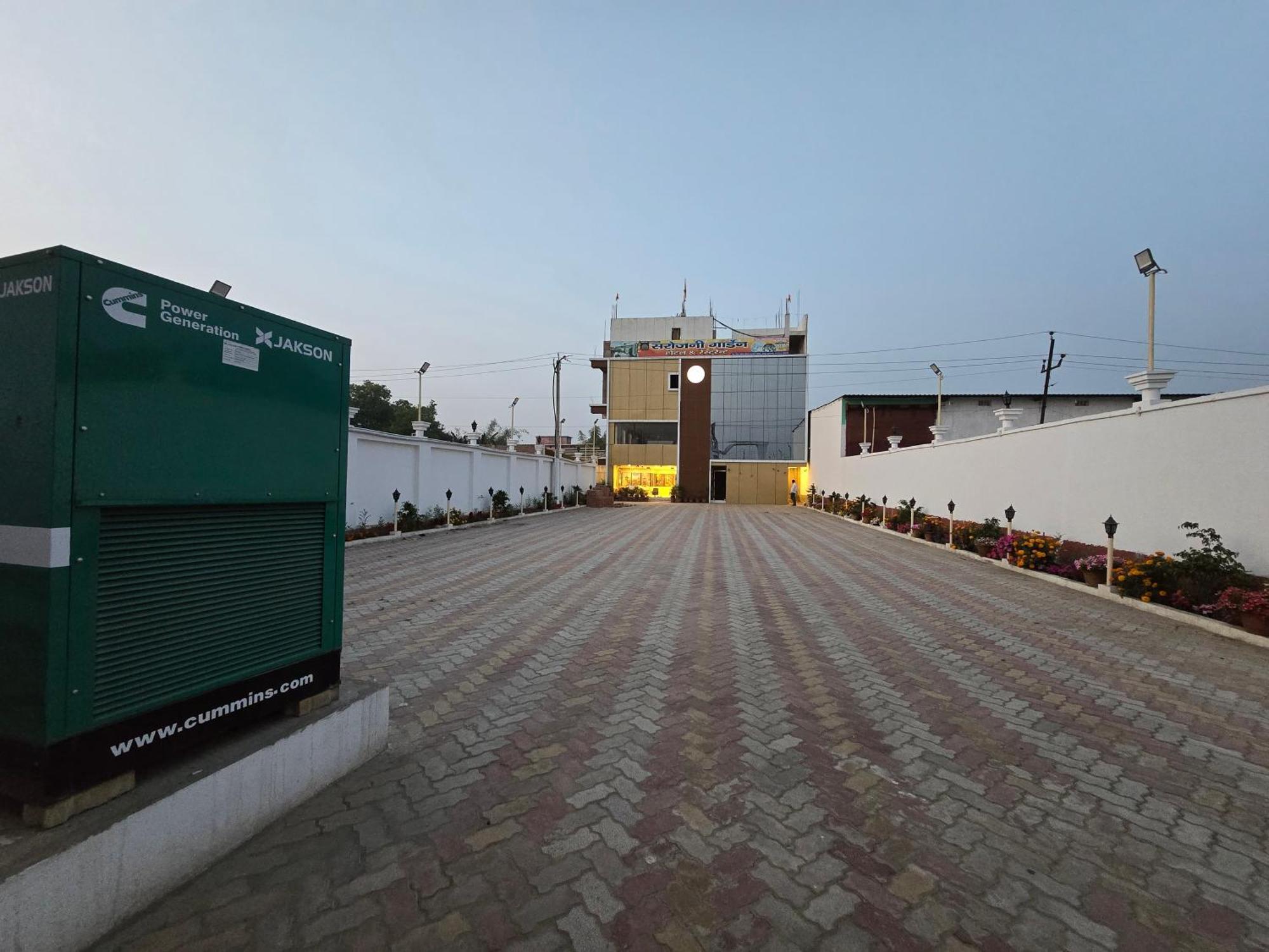 Sarojini Garden Hotel & Restaurant Begusarai Exterior photo